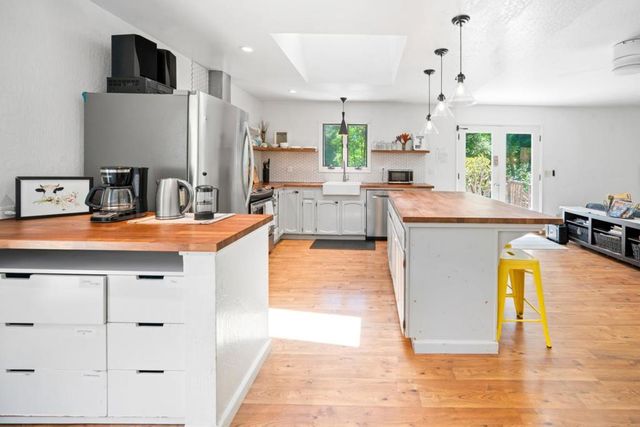 471 Country Estates Terrace, Santa Cruz, CA 95060