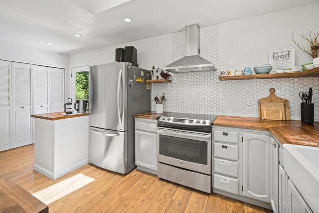471 Country Estates Terrace, Santa Cruz, CA 95060