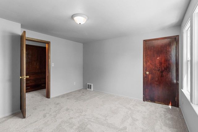 809 N DURKEE STREET, Appleton, WI 54911