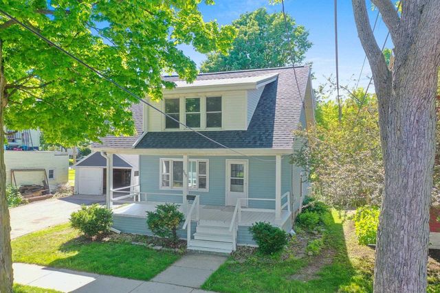 809 N DURKEE STREET, Appleton, WI 54911