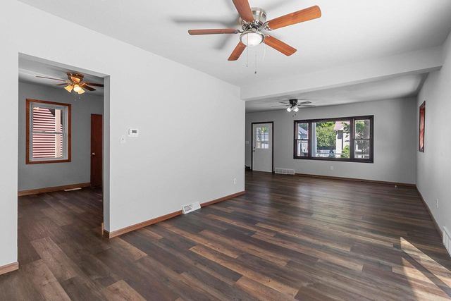 809 N DURKEE STREET, Appleton, WI 54911