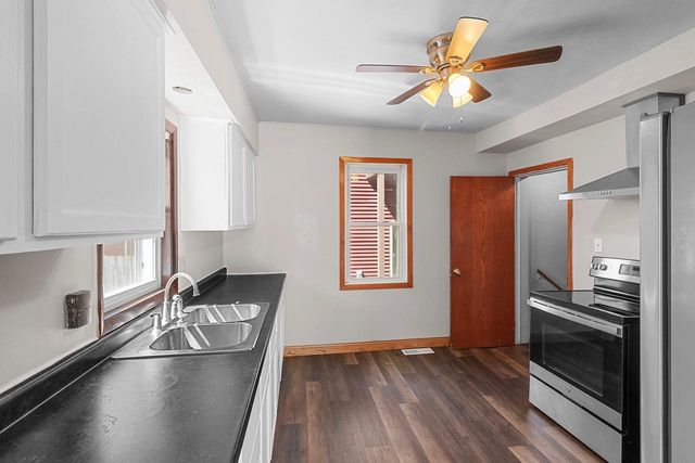 809 N DURKEE STREET, Appleton, WI 54911
