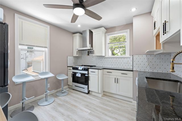 325 Newman Avenue, Bronx, NY 10473