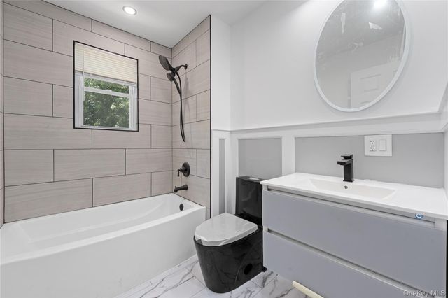 325 Newman Avenue, Bronx, NY 10473