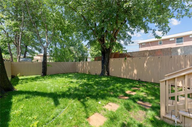 325 Newman Avenue, Bronx, NY 10473