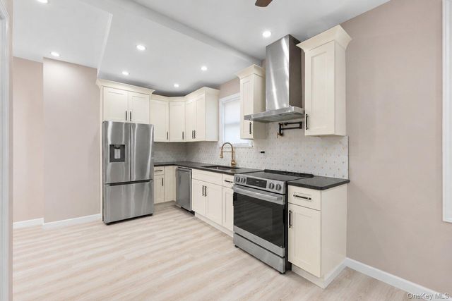 325 Newman Avenue, Bronx, NY 10473