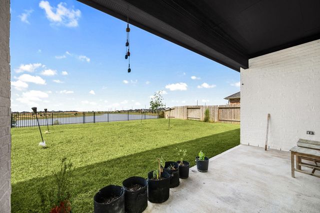 31318 Hexan Heights Lane, Fulshear, TX 77423