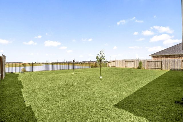 31318 Hexan Heights Lane, Fulshear, TX 77423