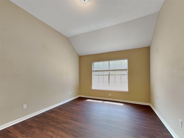 17302 Lonesome Dove Trail, Houston, TX 77095