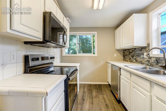 1018 W Colorado Avenue, Colorado Springs, CO 80904