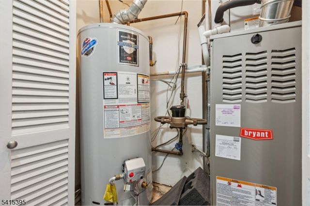 130 Longfield Ct 130, East Brunswick Twp., NJ 08816