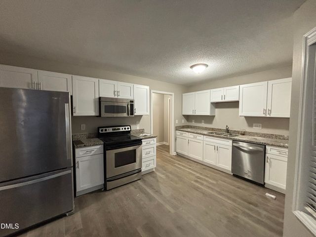 4005 Toccopola Street, Raleigh, NC 27604