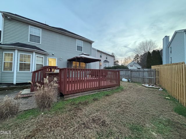 4005 Toccopola Street, Raleigh, NC 27604