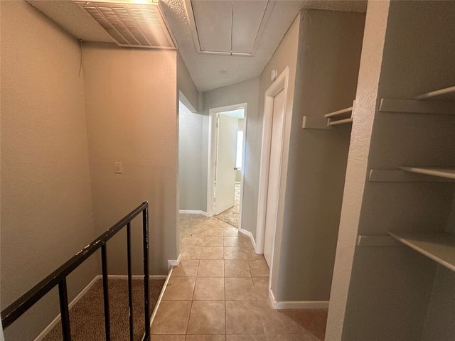 9447 Olde Towne Row, Dallas, TX 75227