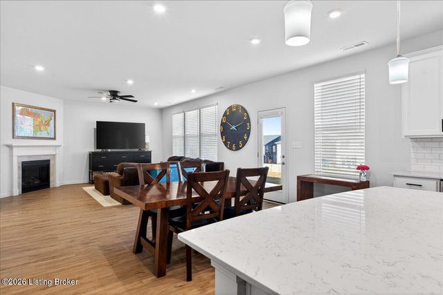 4015 Bent Creek Dr, La Grange, KY 40031