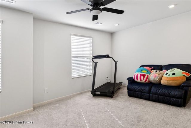 4015 Bent Creek Dr, La Grange, KY 40031