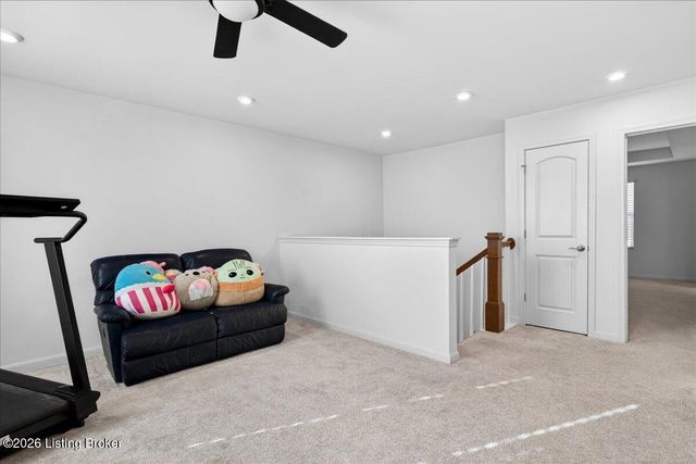 4015 Bent Creek Dr, La Grange, KY 40031