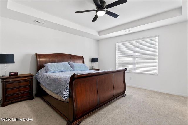 4015 Bent Creek Dr, La Grange, KY 40031