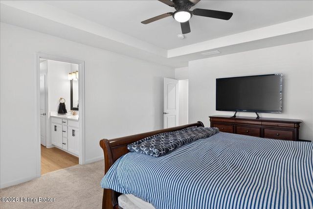 4015 Bent Creek Dr, La Grange, KY 40031