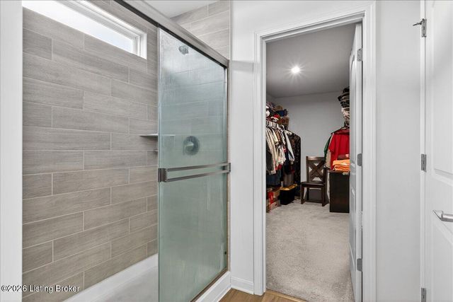 4015 Bent Creek Dr, La Grange, KY 40031