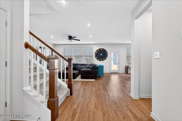 4015 Bent Creek Dr, La Grange, KY 40031