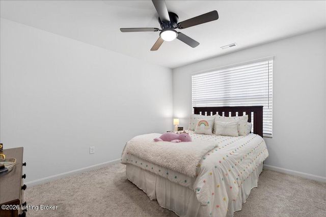 4015 Bent Creek Dr, La Grange, KY 40031