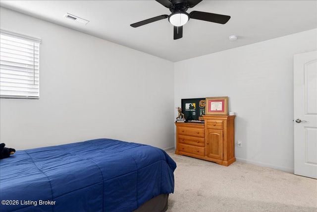 4015 Bent Creek Dr, La Grange, KY 40031