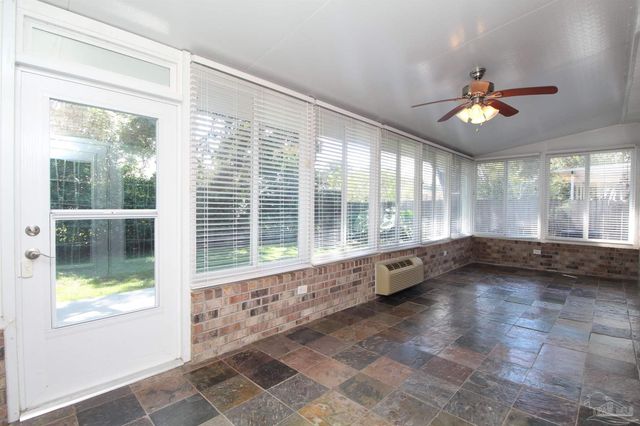 639 Saleta St, Pensacola, FL 32534