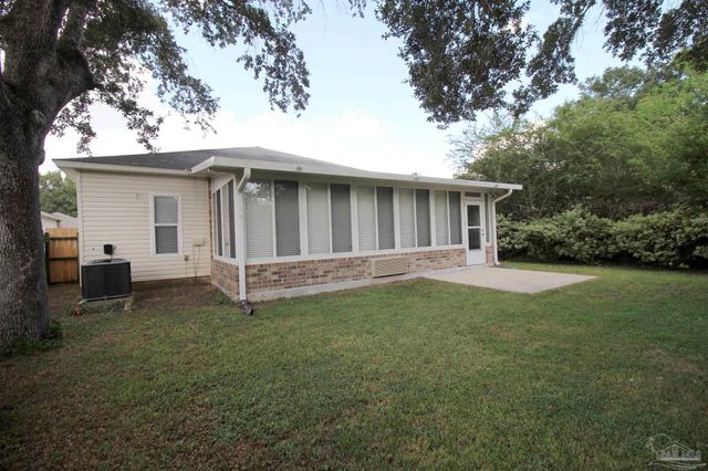 639 Saleta St, Pensacola, FL 32534