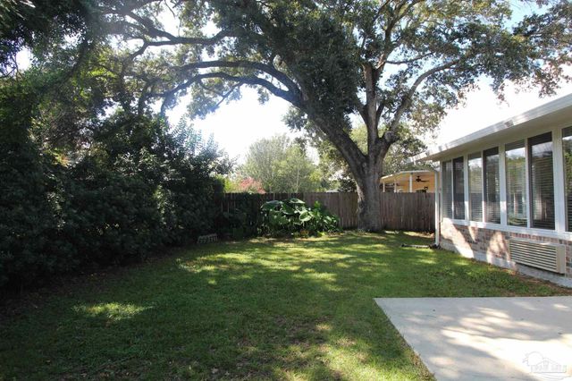 639 Saleta St, Pensacola, FL 32534