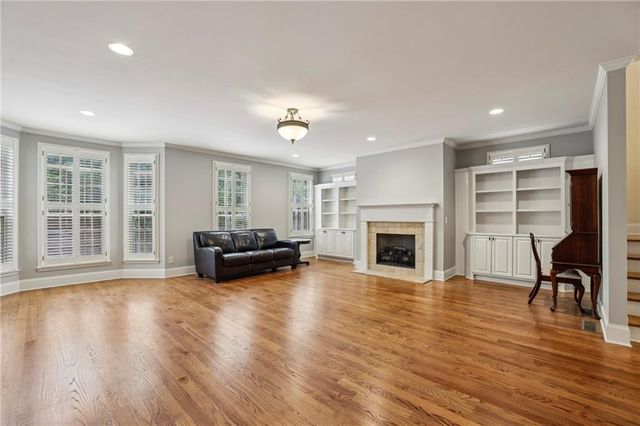 5577 Julian Place, Atlanta, GA 30342