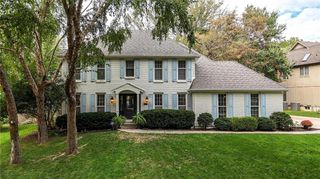 5000 W 112TH Terrace, Leawood, KS 66211