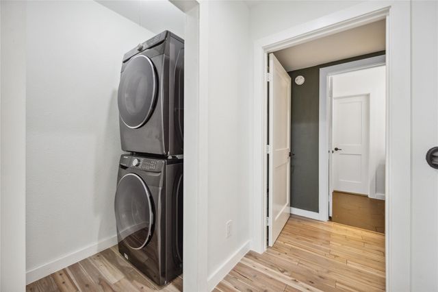 3520 Mount Vernon Street, Houston, TX 77006