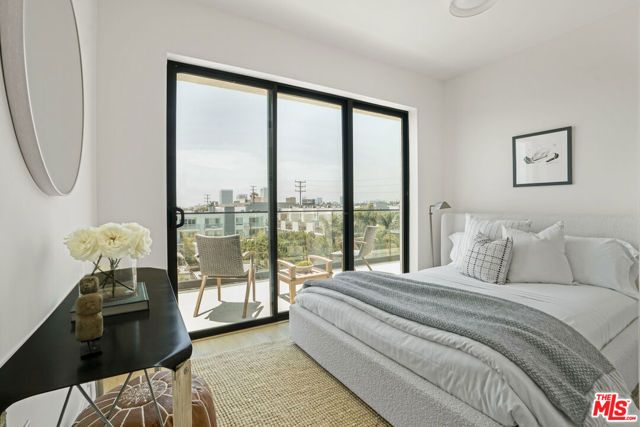 1822 Overland Avenue 301, Los Angeles, CA 90025