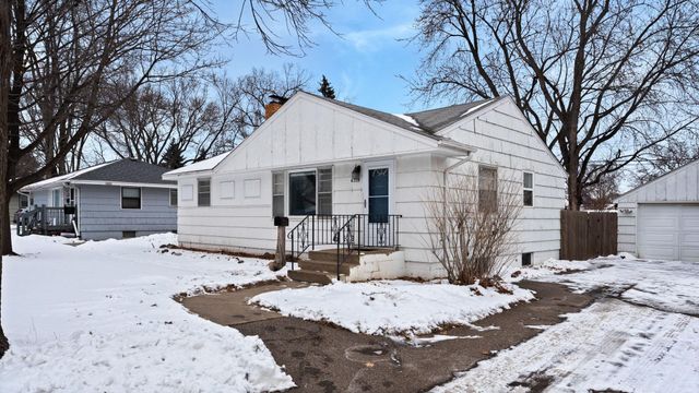 6318 Kyle Avenue N, Brooklyn Center, MN 55429