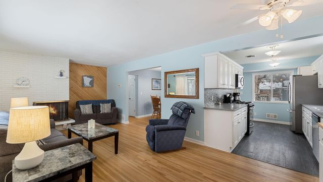 6318 Kyle Avenue N, Brooklyn Center, MN 55429