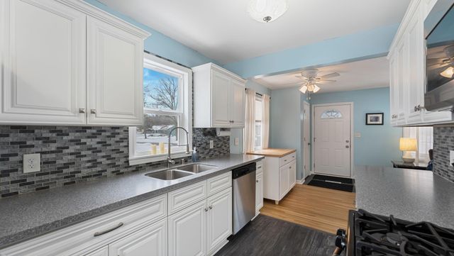 6318 Kyle Avenue N, Brooklyn Center, MN 55429