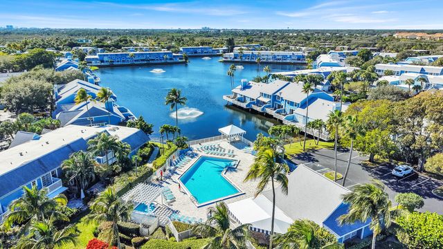 622 Ocean Dunes Circle, Jupiter, FL 33477