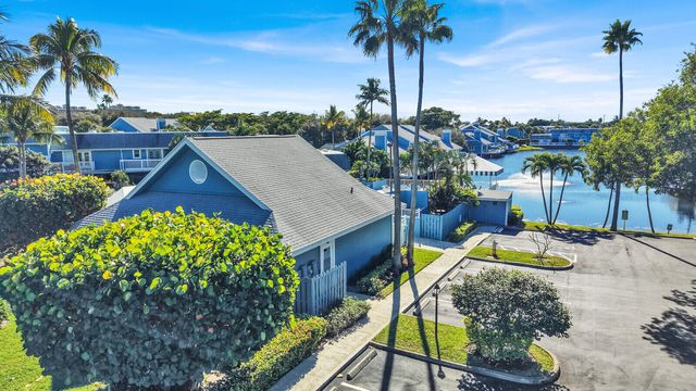 622 Ocean Dunes Circle, Jupiter, FL 33477