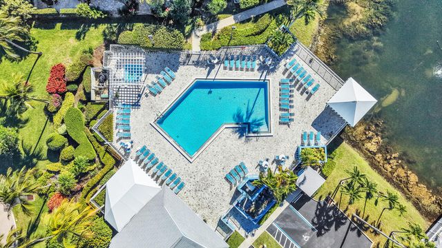 622 Ocean Dunes Circle, Jupiter, FL 33477