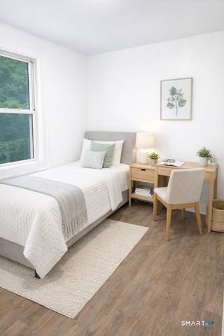 10 Balmforth Avenue 10, Danbury, CT 06810