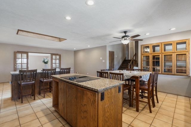 9669 Asbury Lane NW, Albuquerque, NM 87114