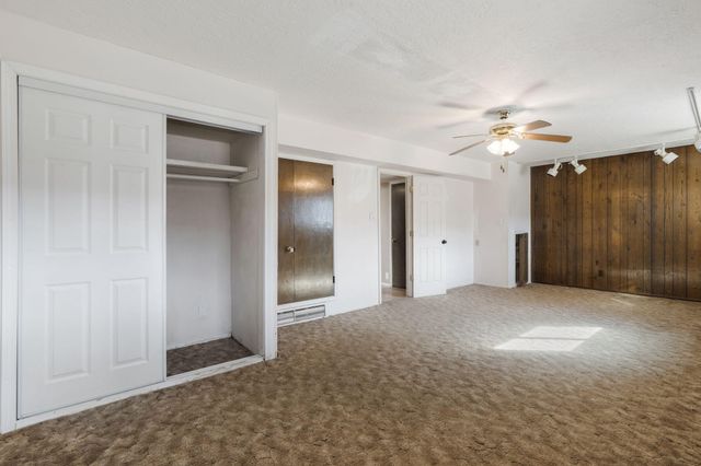 9669 Asbury Lane NW, Albuquerque, NM 87114