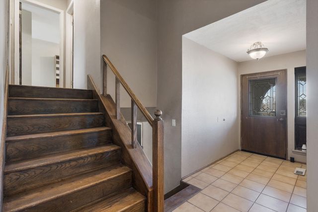 9669 Asbury Lane NW, Albuquerque, NM 87114