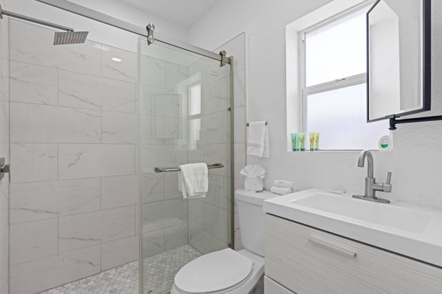 1301 NE 16TH Terrace 1-9, Fort Lauderdale, FL 33304