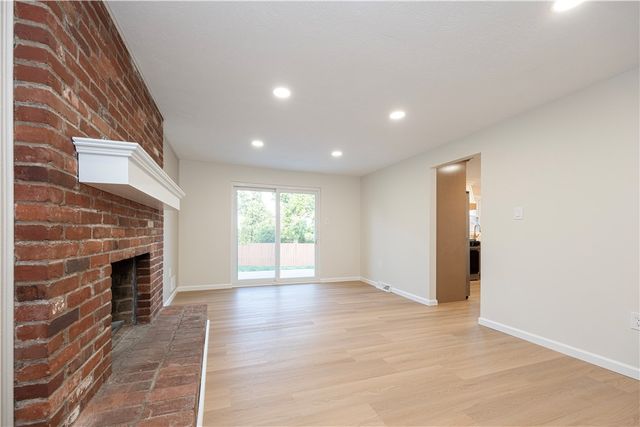 101 Wynview Dr, Coraopolis, PA 15108