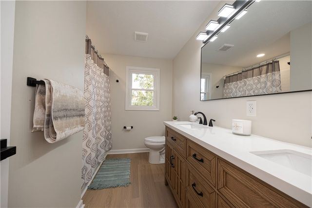 101 Wynview Dr, Coraopolis, PA 15108