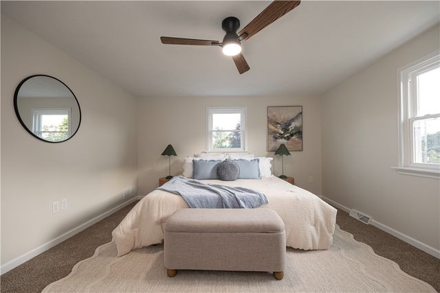 101 Wynview Dr, Coraopolis, PA 15108