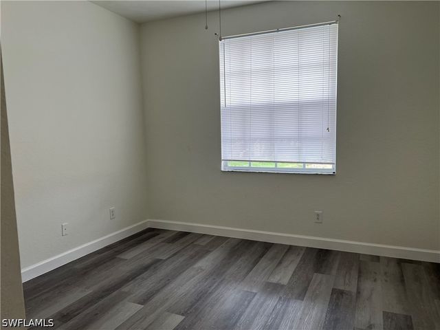 4650 Saint Croix LN 725, Naples, FL 34109