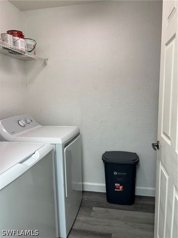 4650 Saint Croix LN 725, Naples, FL 34109